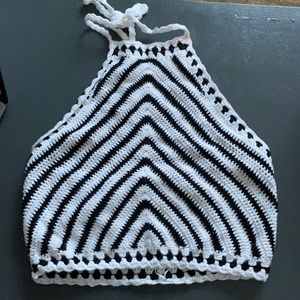 F21 black and white Crotchet crop top